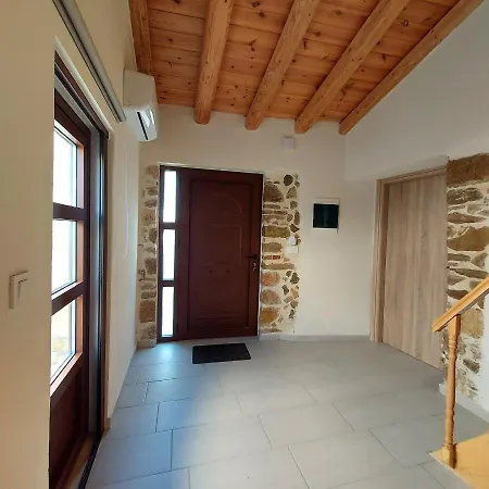 Camarake Nea Kydonia (Crete)